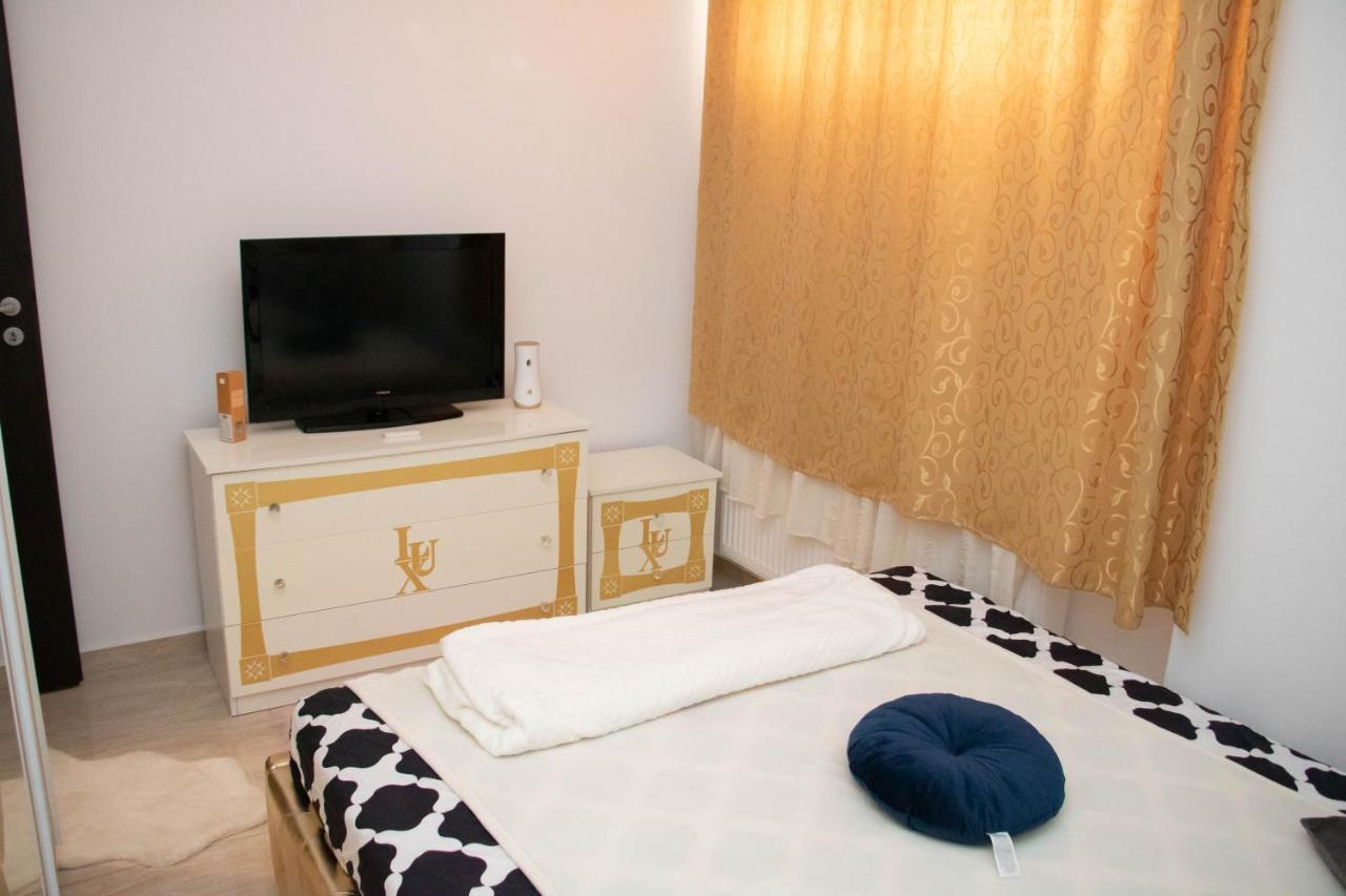 Apartament Capitala Militari Roşu Exterior foto